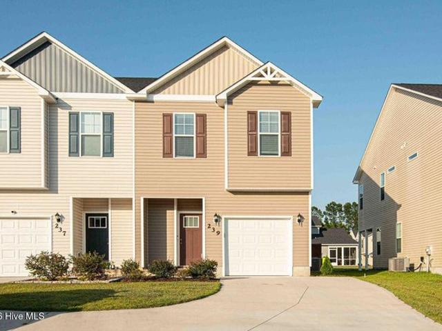 Townhouse for sale in Jacksonville, North Carolina