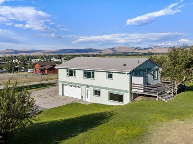 House for sale in Deer Lodge, Montana