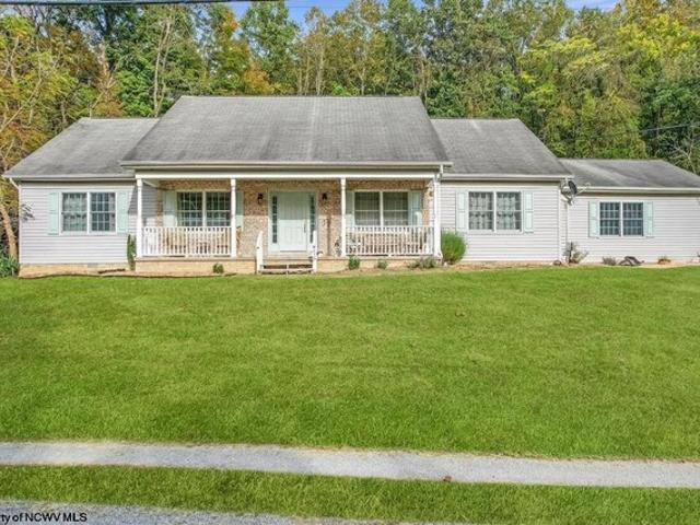 House for sale in Morgantown, Monongalia County
