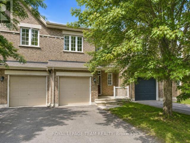 Townhouse for rent in Mulhurst Bay, Ontario