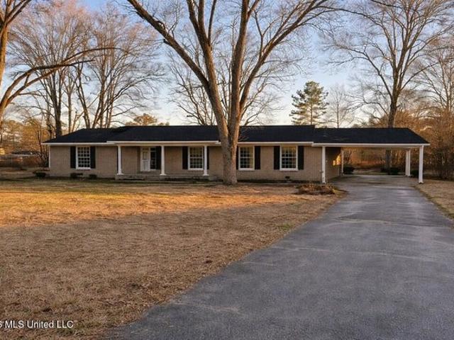 House for sale in Hickory, Mississippi