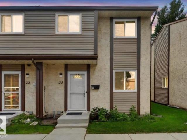Townhouse for sale in Wedgewood, Alberta