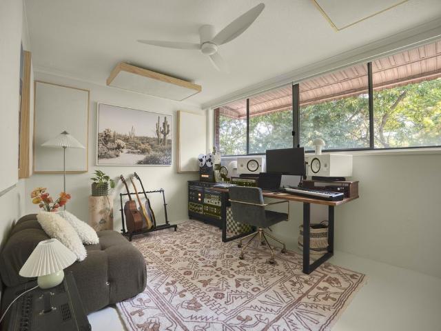 Apartment for rent in Broadbeach Waters, Gold Coast City