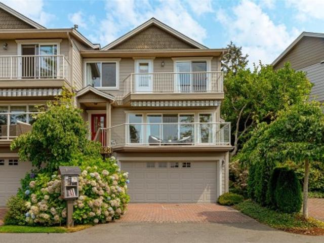 House for sale in View Royal, Capital Regional District
