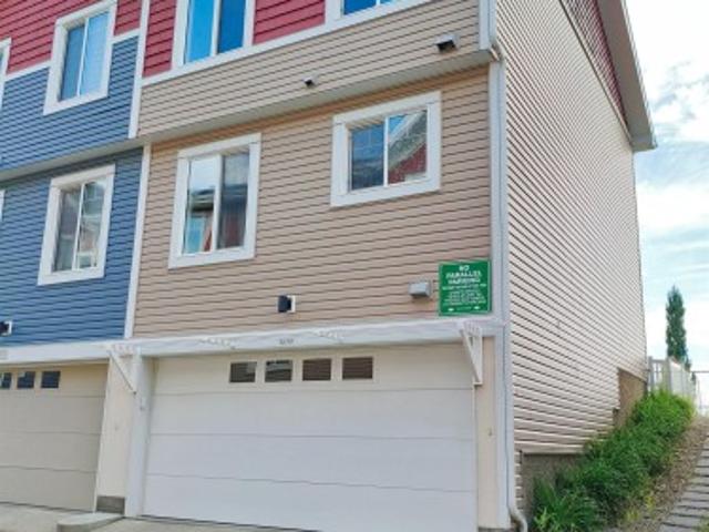 Townhouse for sale in Wedgewood, Alberta
