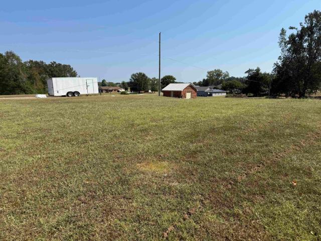Land for sale in Savannah, West Tennessee