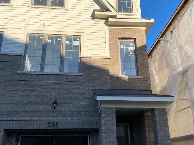 Townhouse for rent in Woburn, Ontario