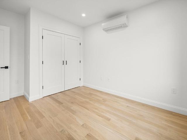 Townhouse for sale in Boston, Mattapan