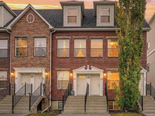 Townhouse for sale in Springbank Hill, Calgary