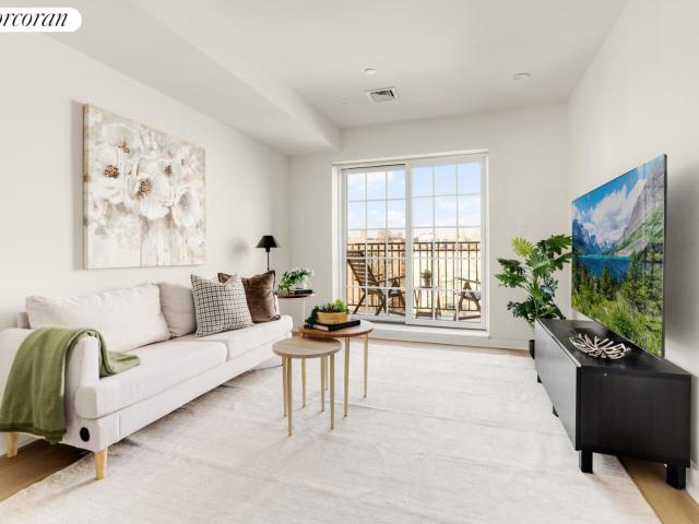 Condo for sale in Queens, Arverne