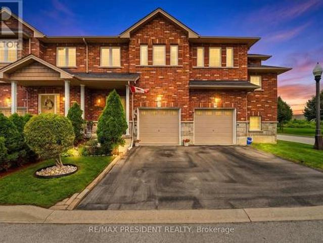 House for sale in Ancaster, Ontario