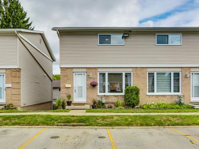 Condo for sale in Arva, Ontario