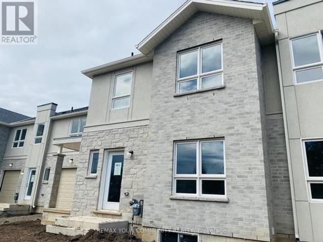 Townhouse for rent in Niagara, Ontario