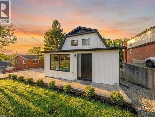 House for sale in Caledonia, Ontario