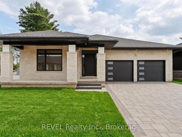 House for sale in Niagara, Ontario