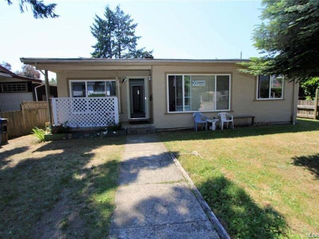 Duplex for sale in Nanaimo, British Columbia