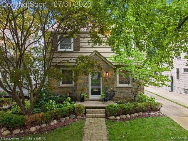 House for sale in Pleasant Ridge, Michigan