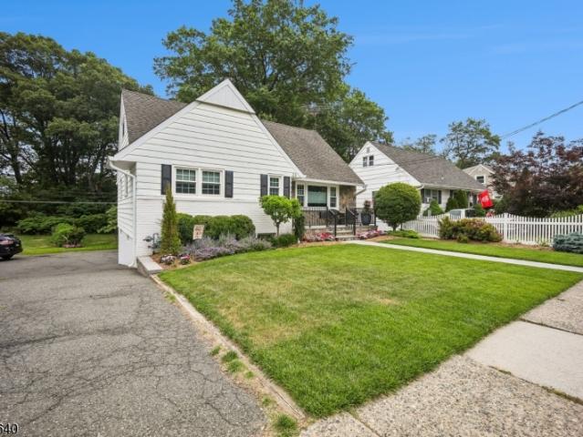 House for sale in Bloomfield, New Jersey