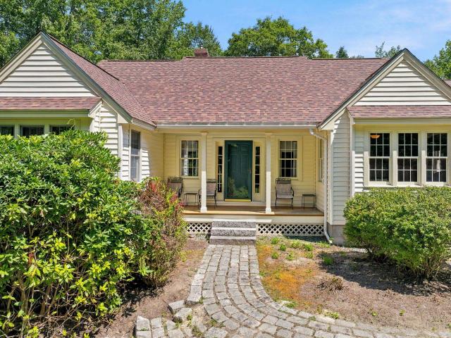 House for sale in New Boston, Hillsborough County