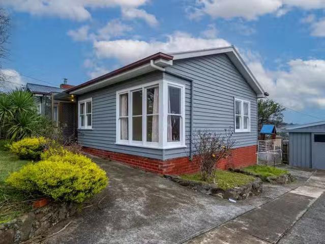 House for rent in Lutana, Tasmania