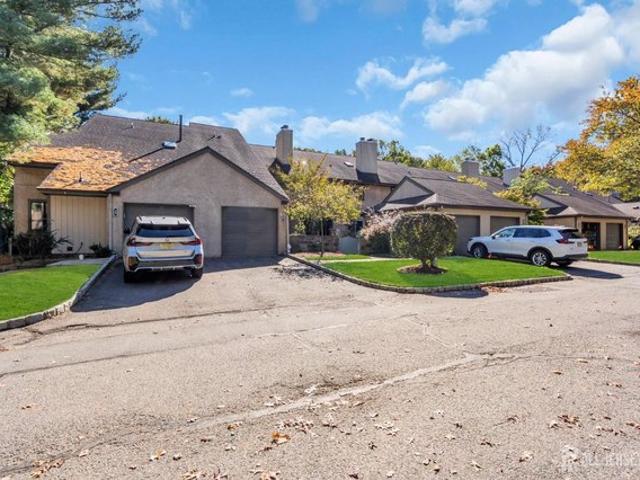 Townhouse for sale in The Grande at Ashford, Plainsboro Township
