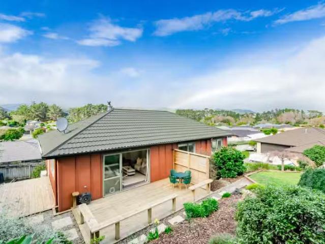 House for sale in Waikanae Beach, Wellington