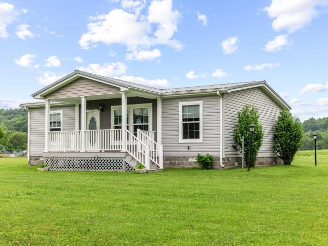 House for sale in Crab Orchard, Kentucky