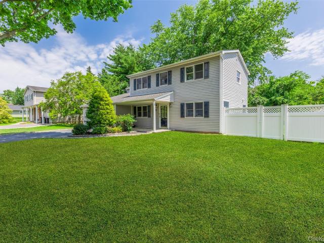 House for sale in Centereach, New York