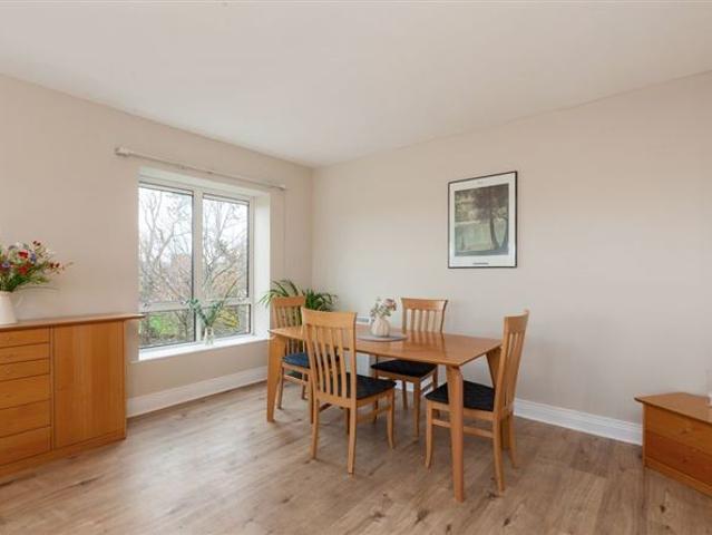 Apartment for sale in Bluebell, Dublin