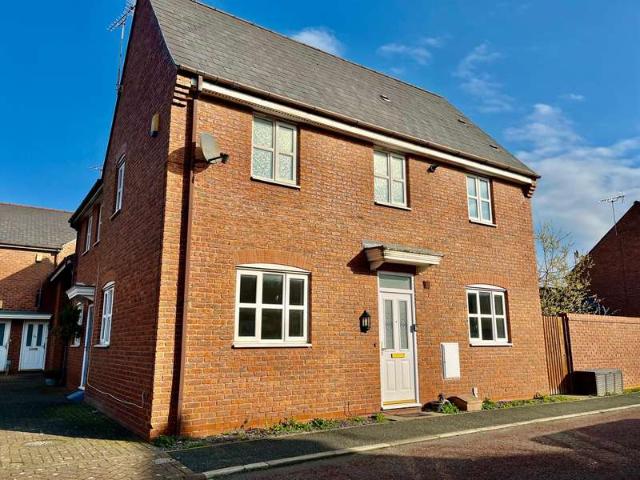 Farm for rent in Weston and Crewe Green, Wychwood Village