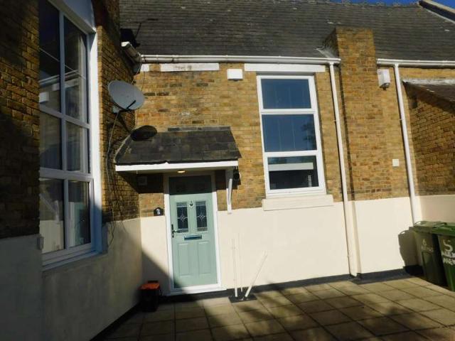 Flat for rent in Sheerness, Oad Street