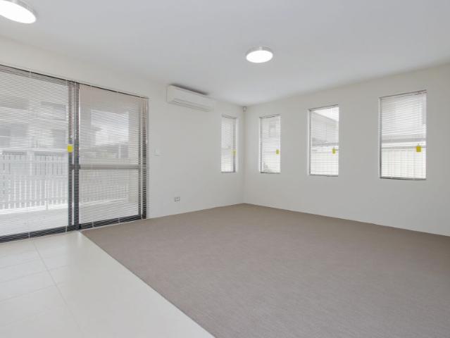 Apartment for rent in Cloverdale, Western Australia