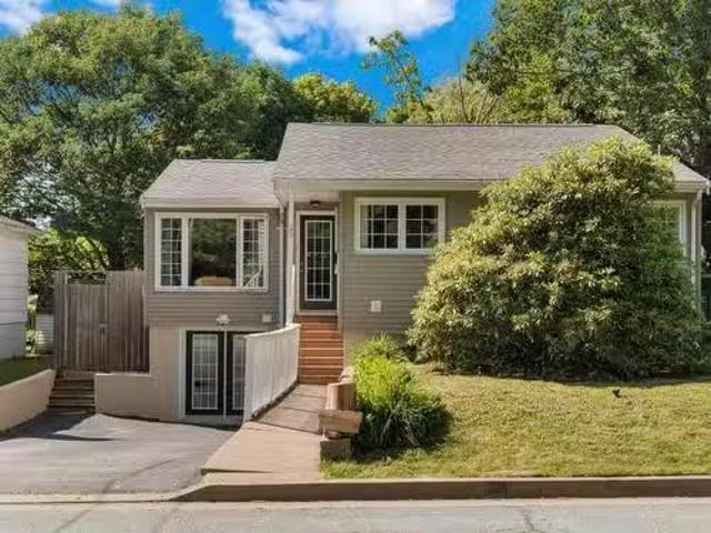 House for sale in Dartmouth, Nova Scotia