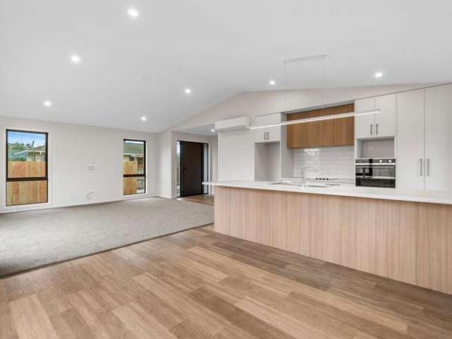 House for sale in Otakou