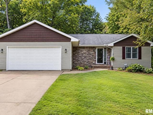 House for sale in Mackinaw, Illinois