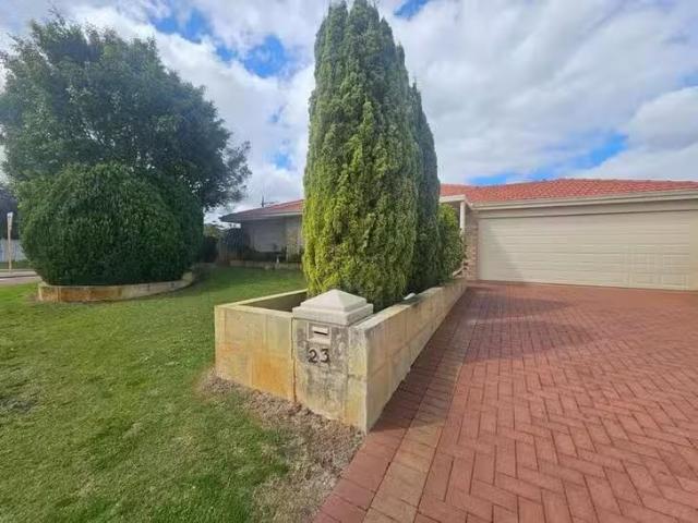 House for rent in Canning Vale, Western Australia