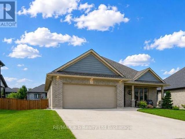 House for sale in Tillsonburg, Ontario