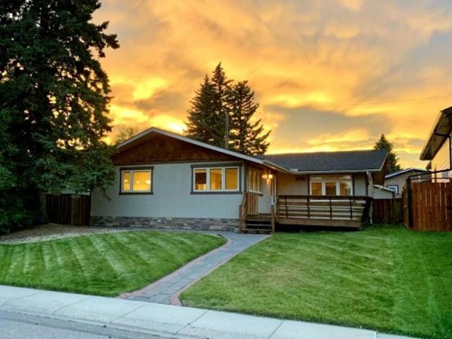 House for sale in Brentwood, Calgary