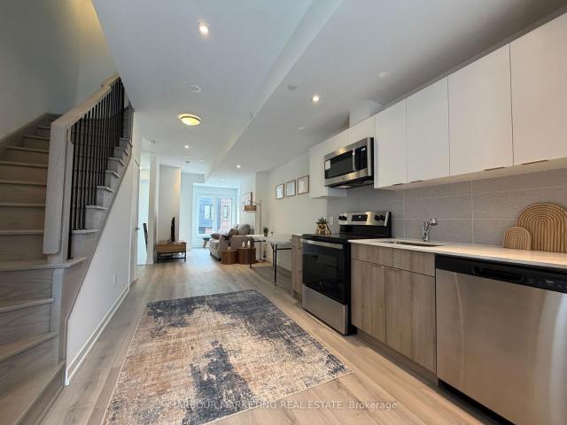 Townhouse for sale in Woburn, Ontario