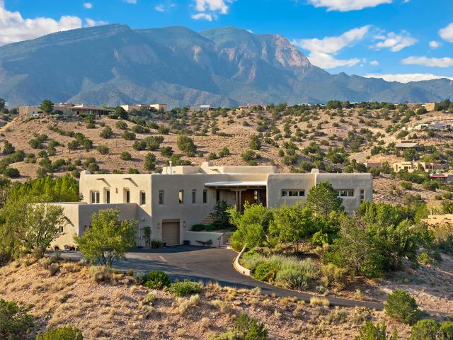 House for sale in New Mexico