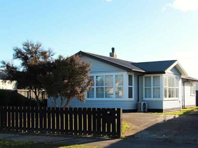 House for rent in Chaslands, Canterbury