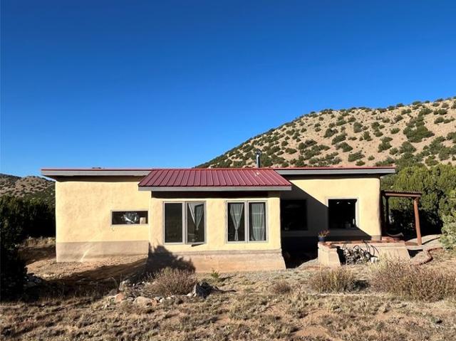 House for sale in Cerrillos, New Mexico