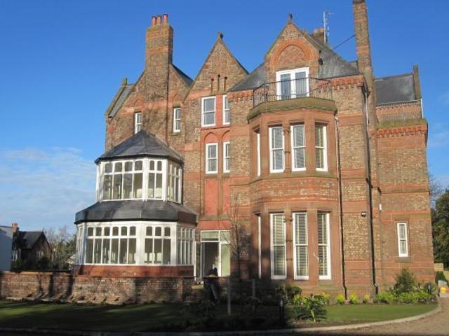 Apartment for rent in Calderstones