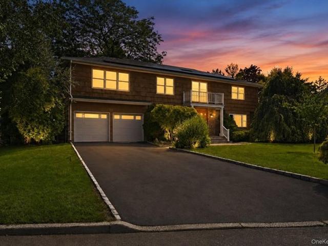 House for sale in Scarsdale, New York
