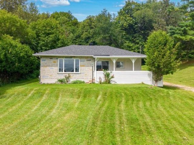 House for sale in La Vallée-de-la-gatineau, Quebec