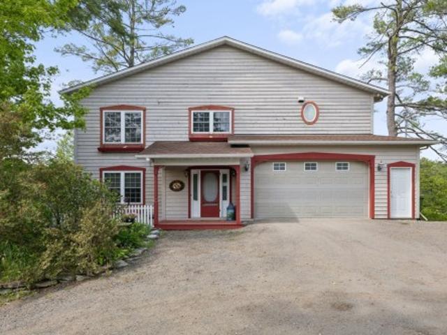 House for sale in Les Collines-de-l'outaouais, Quebec