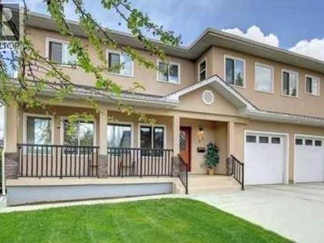 House for sale in Collingwood, Calgary