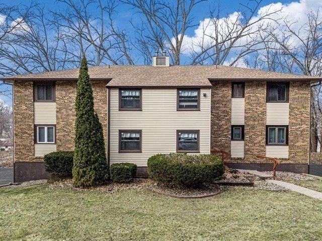 Condo for sale in Hampton, Illinois