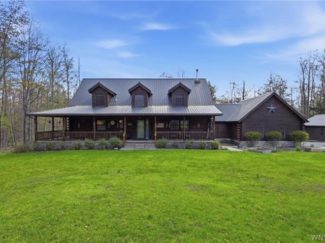 House for sale in Holland, New York