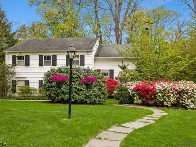 House for sale in Summit, New Jersey